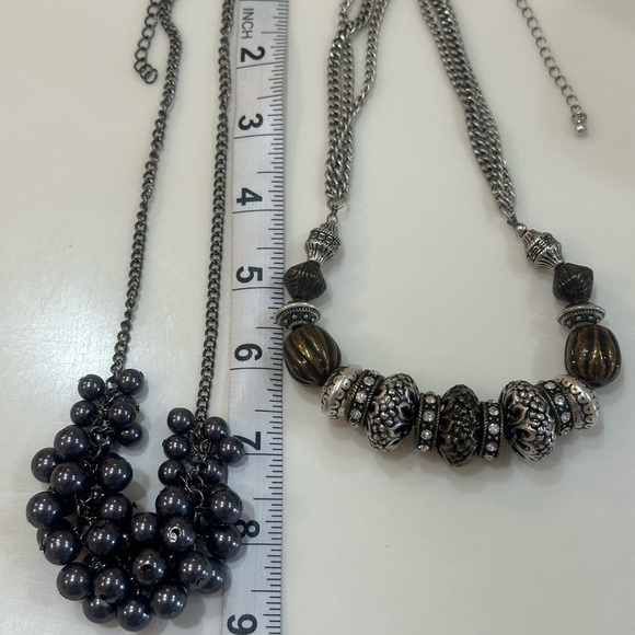 SHADES OF GRAY JEWLERY LOT Includes Necklace Bracelet & Earrings. - Picture 5 of 9